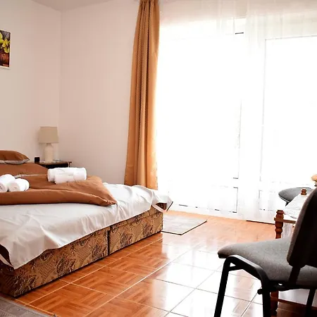 Nora Guest house